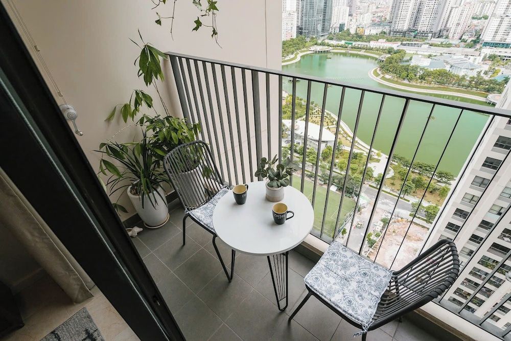 SOL - Vinhomes D'capital Basic Apartment 27