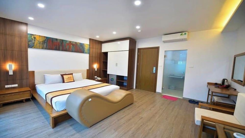 Luxury Room, City View