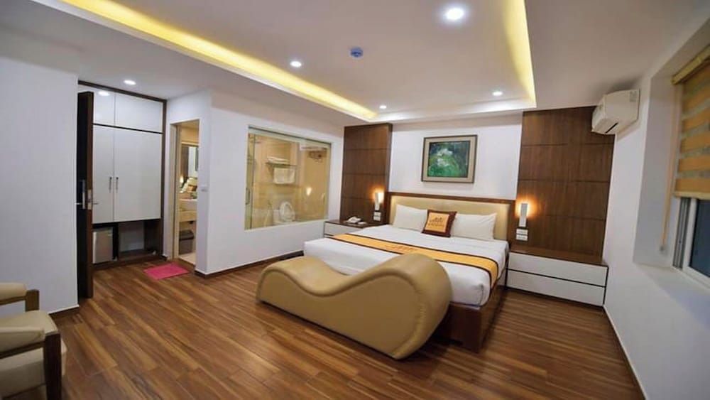 Luxury Room, City View