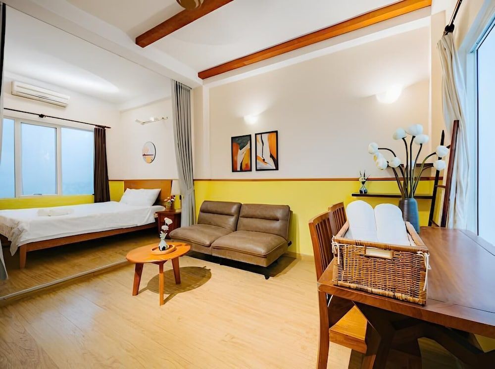 Deluxe Double Room, Courtyard View
