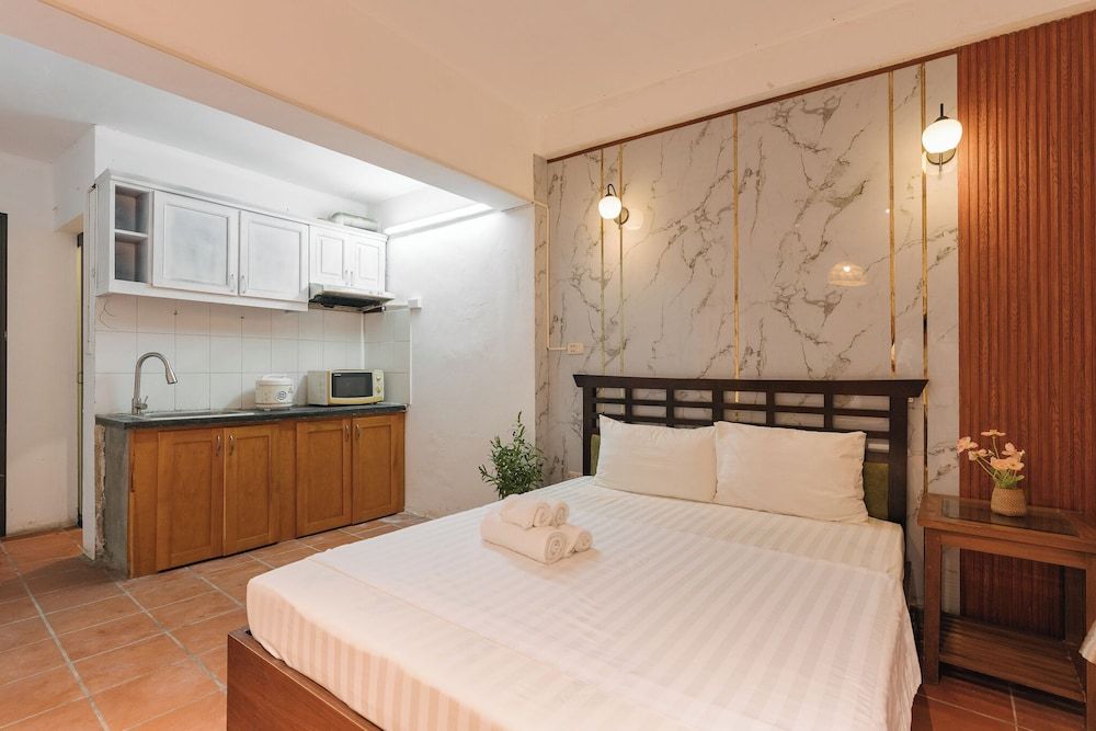 Standard Double Room, City View