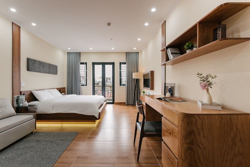 Deluxe Apartment, 1 King Bed with Sofa bed, Kitchen, City View
