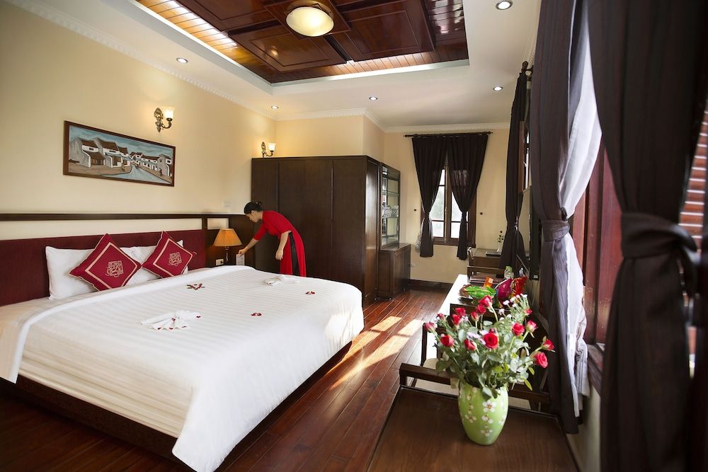 Deluxe King Suite