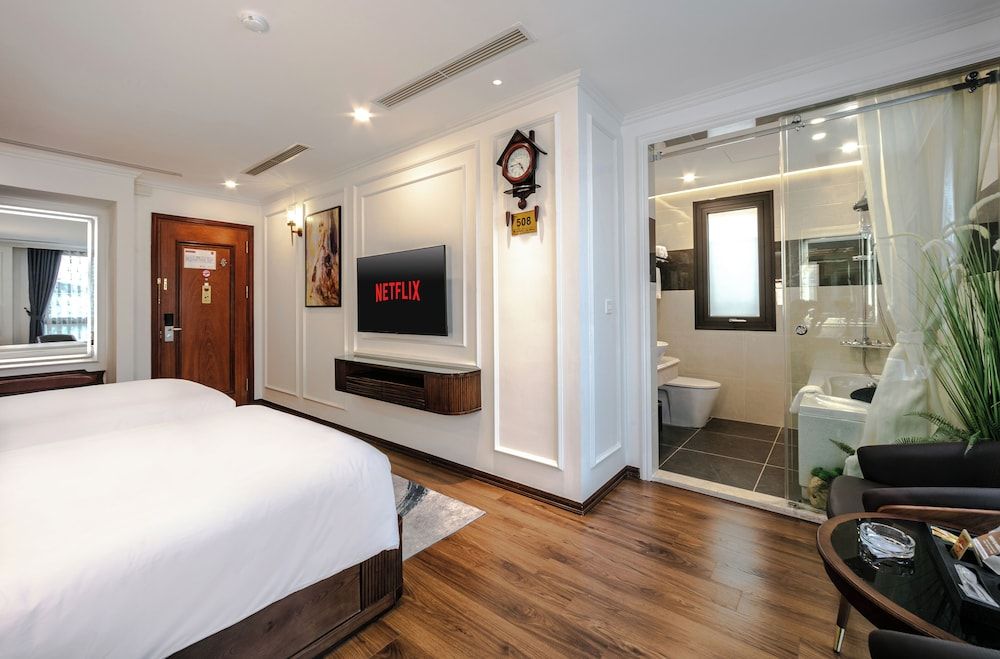 A25 Hotel - 16 Mieu Dam VIP Twin Room 2