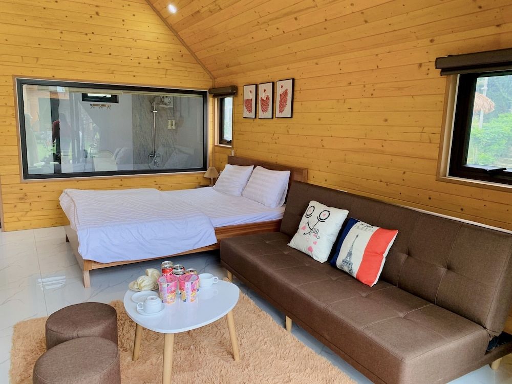Deluxe Bungalow