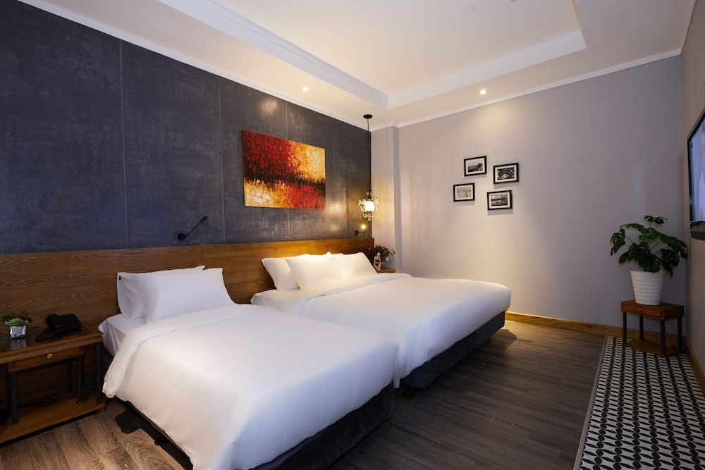 Family Room, Multiple Beds