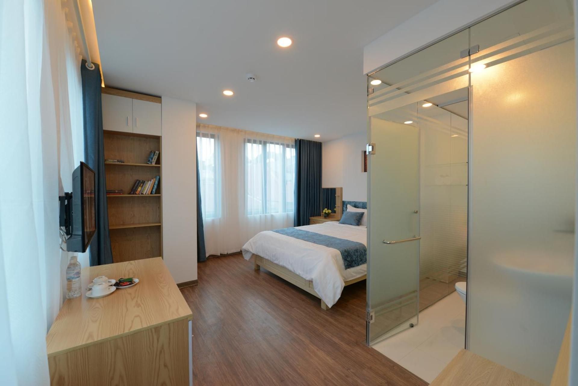 Deluxe Double or Twin Room with City View
