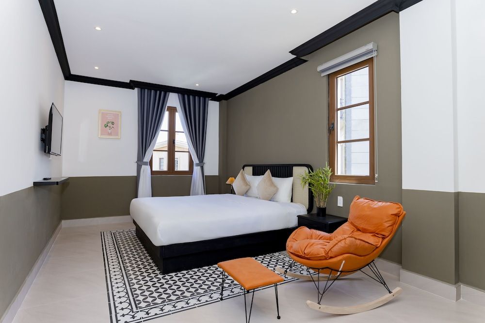 Deluxe Double Room, 1 King Bed, Beach View