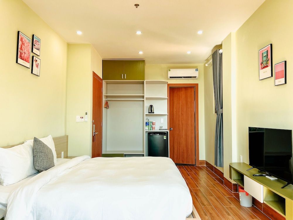 Sea Sunset Hotel Family Quadruple Room 2