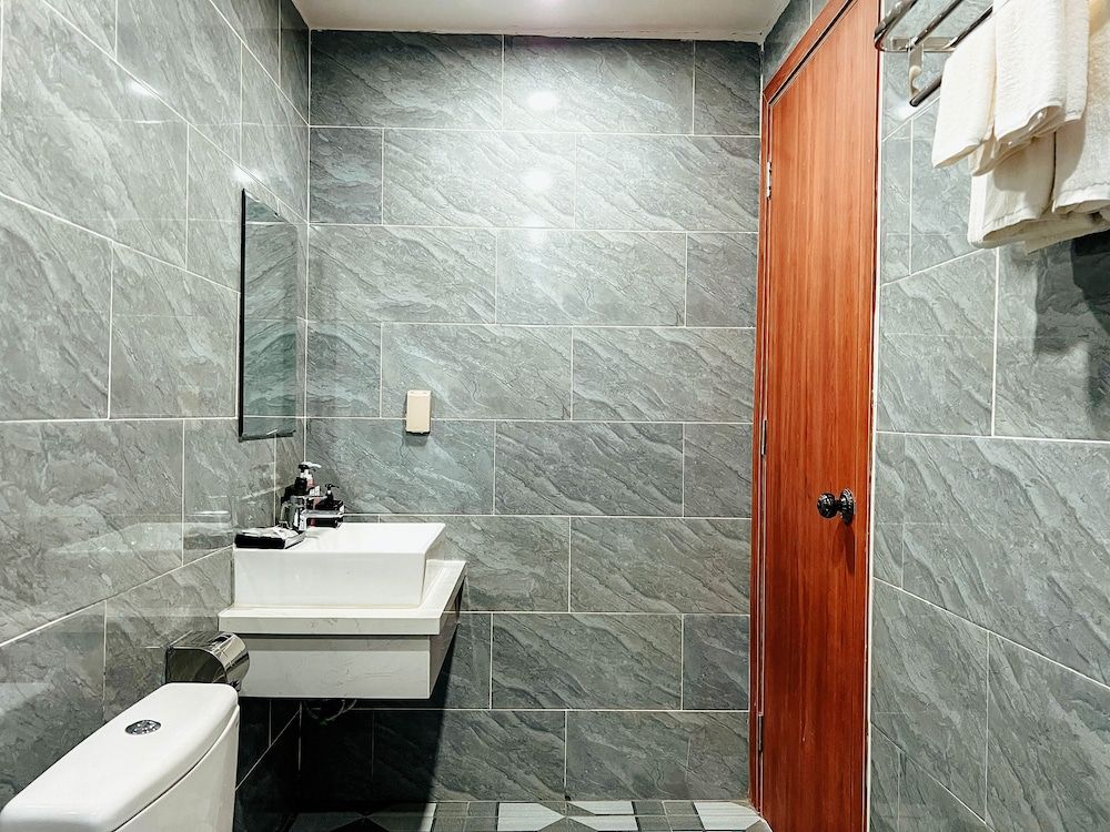 Sea Sunset Hotel Premier Quadruple Room 18