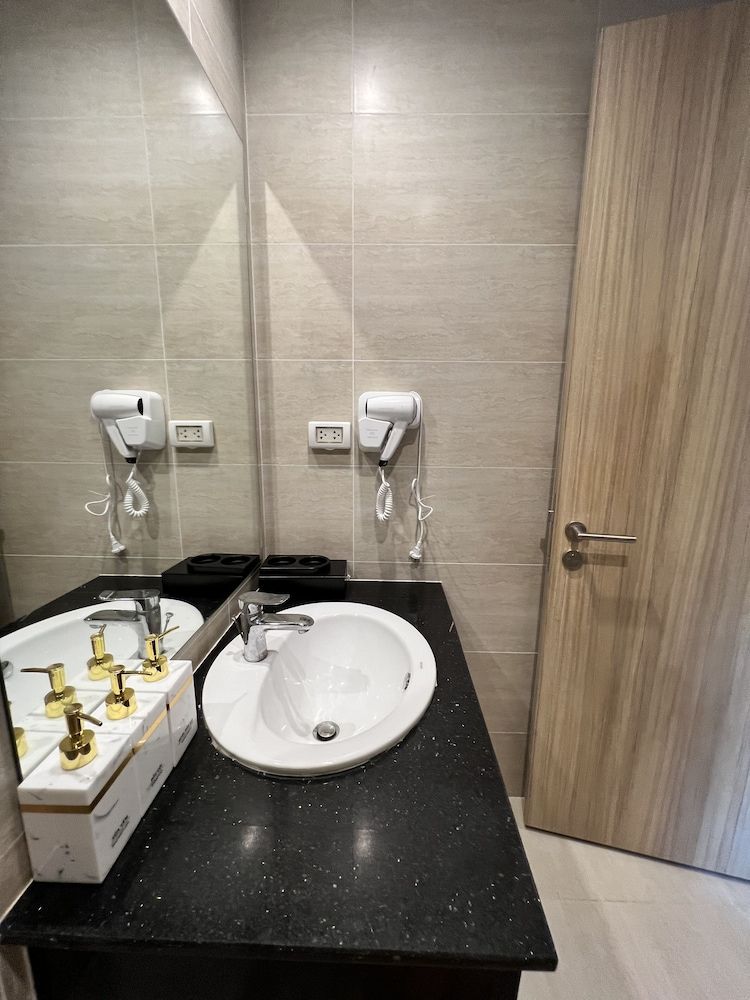 Cataleya Beach Boutique Villas 4 Bedrooms in Panoramic House with Balcony - Oceanfront 28