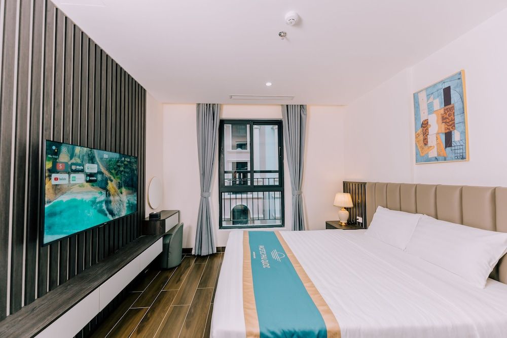 Executive Apartment, 2 Bedrooms, Kitchen, City View