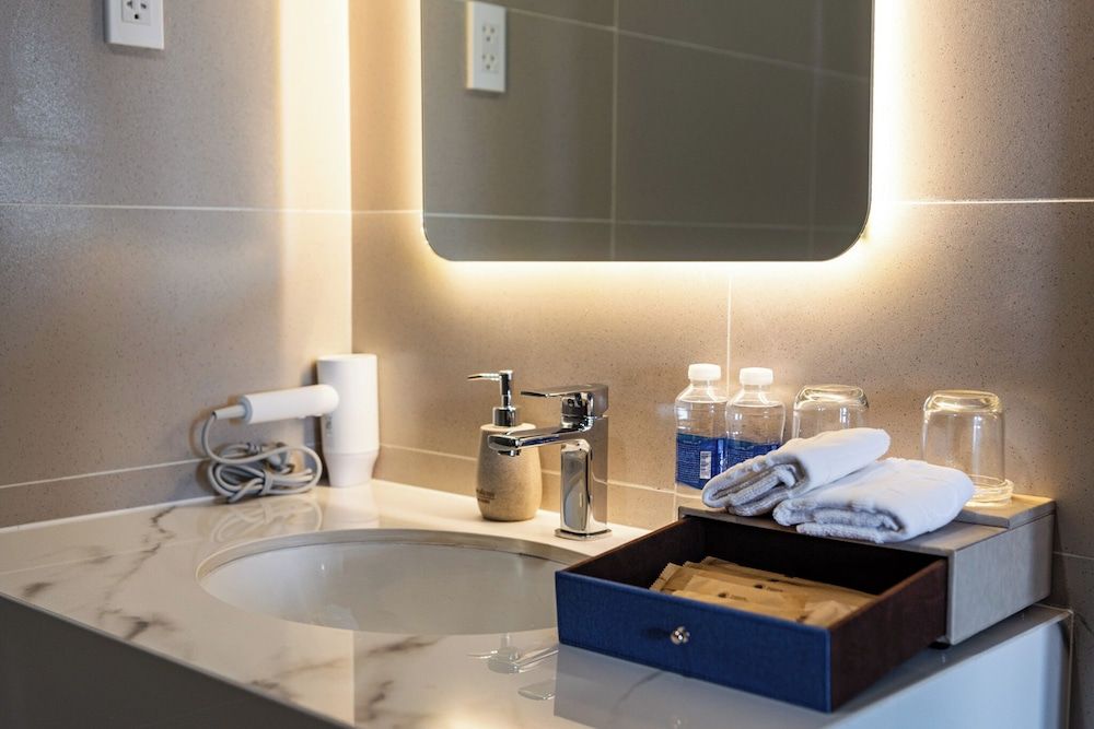 The Up Hotel Phu Quoc Island - The Poolside Escape Superior Double With Window 5