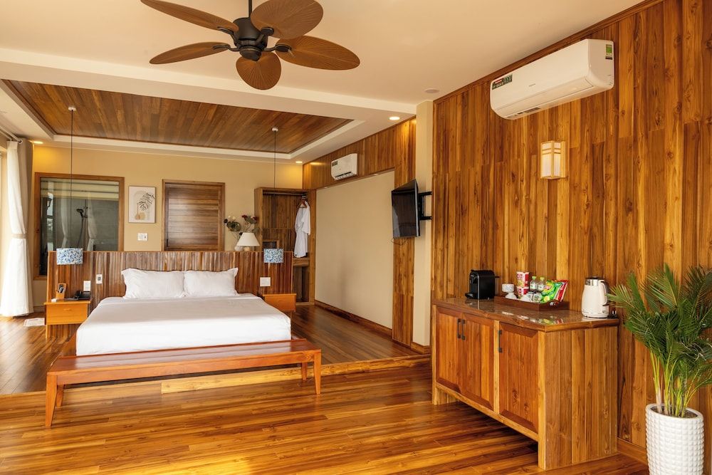 Rocks Beach Boutique Phu Quoc The Golden Dawn Villa 2