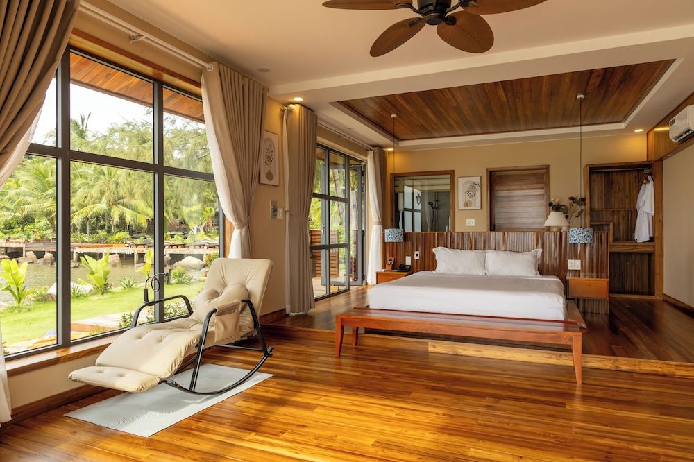Rocks Beach Boutique Phu Quoc The Golden Dawn Villa