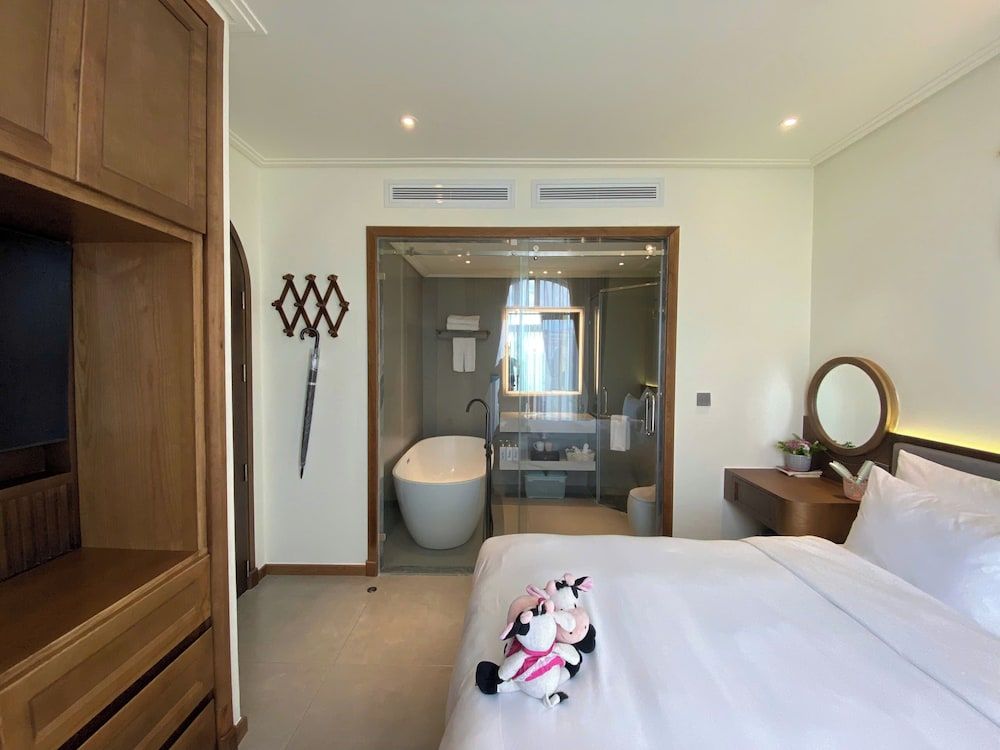 JB Serviced Apartment Phu Quoc Executive Suite, Balcony, Garden View 5