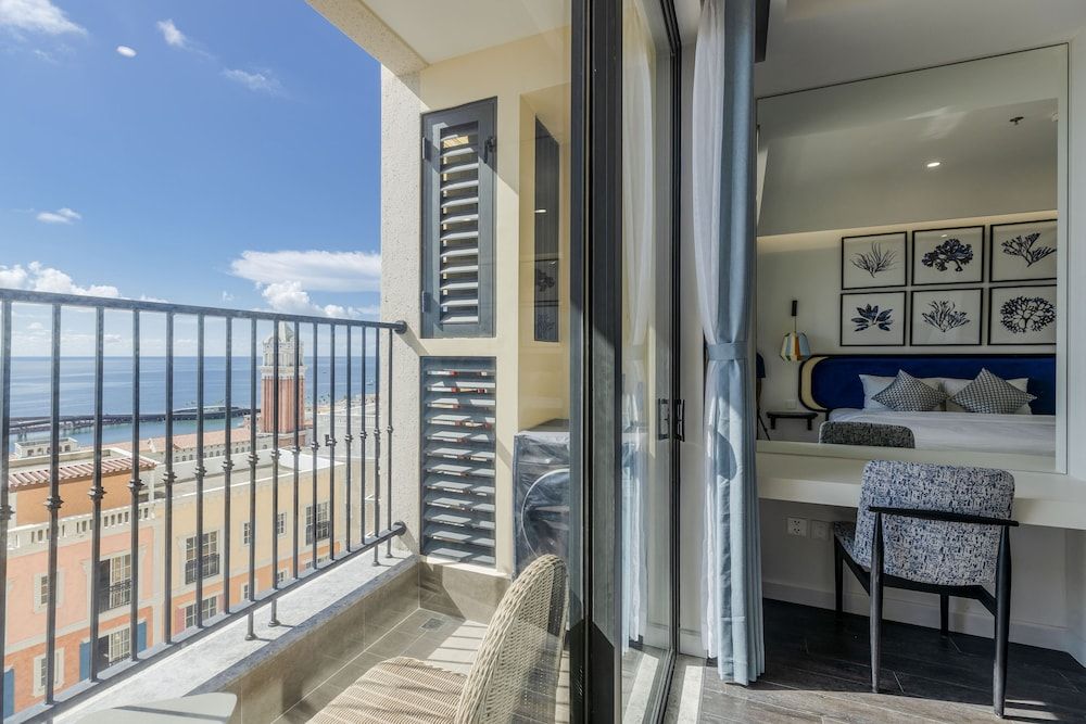 Luxury Hillside Apartment Phu Quoc Studio, Balcony, Ocean View 12