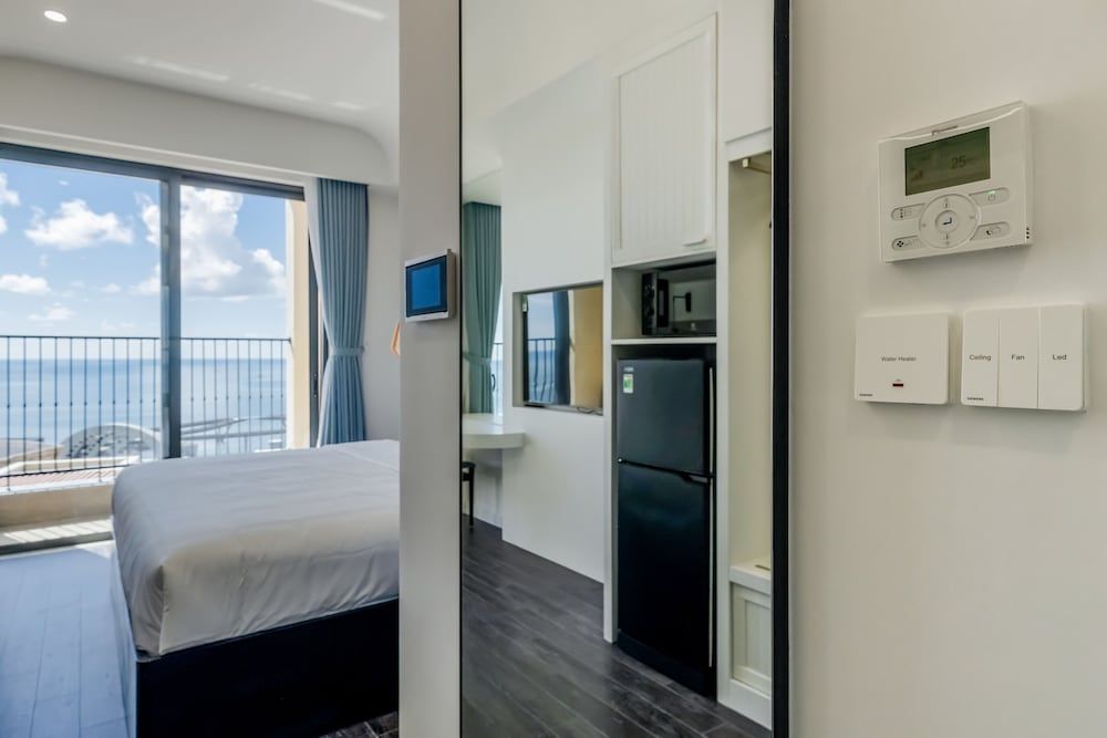 Luxury Hillside Apartment Phu Quoc Studio, Balcony, Ocean View 17