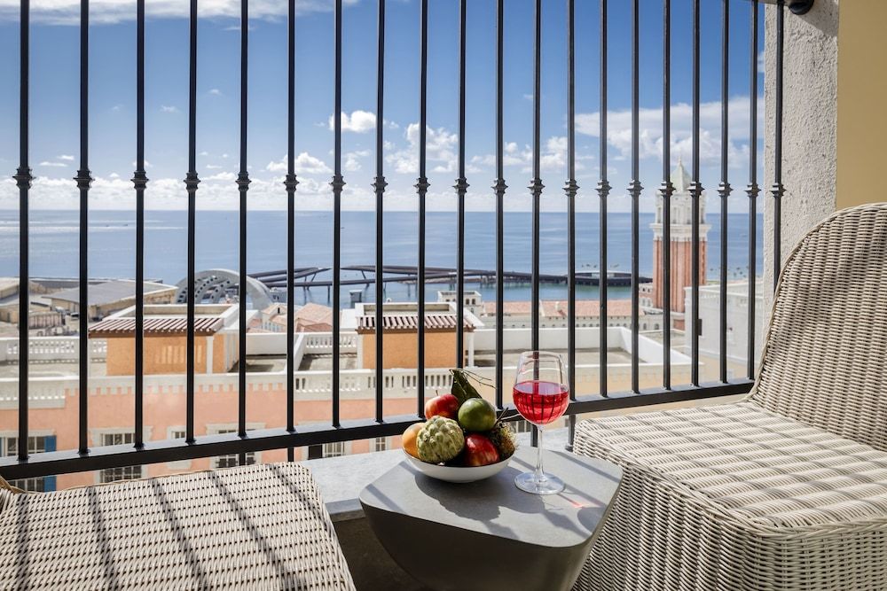 Luxury Hillside Apartment Phu Quoc Studio, Balcony, Ocean View 13