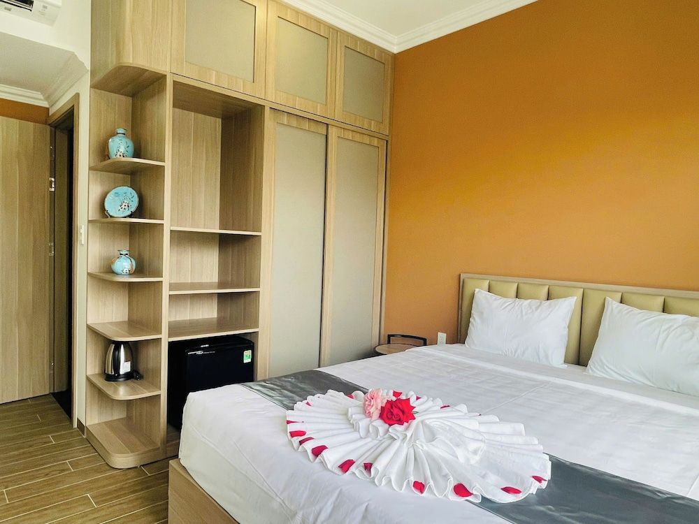 Elyday Village Phu Quoc Deluxe Villa, 4 Bedrooms, Kitchen 11