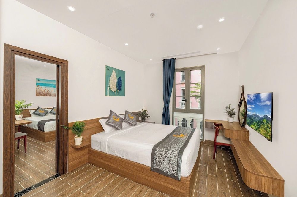 Alba Sand Hotel Phu Quoc Family Quadruple Room, City View 2