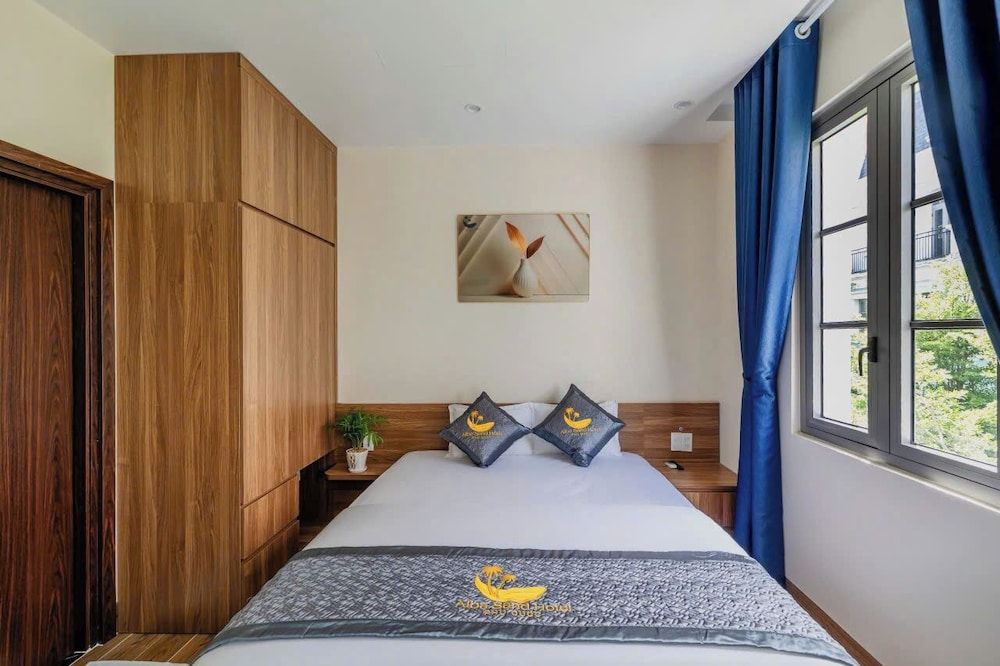 Alba Sand Hotel Phu Quoc Deluxe Double Room, City View 3