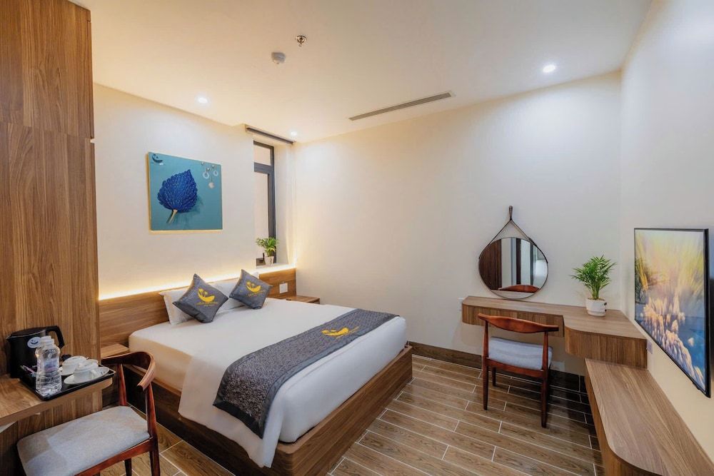 Alba Sand Hotel Phu Quoc Family Quadruple Room, City View 4