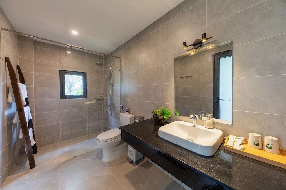 Emerald Garden Retreat Luxury Studio 3