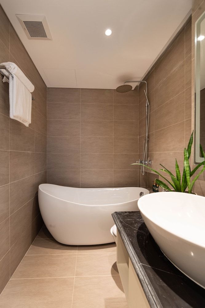 Louis Mo Apartment Superior Apartment, Multiple Beds, 2 Bathrooms, City View 6