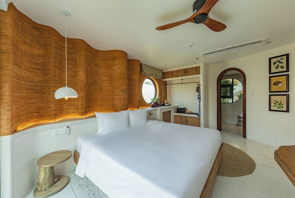DELUXE SAND BEACH - Vip Offer 30 min Herbal Foot Bath