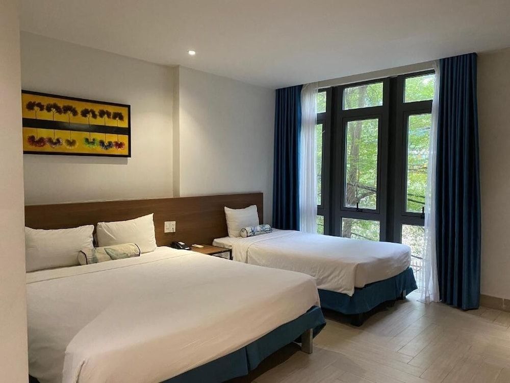 Family Double Room, City View