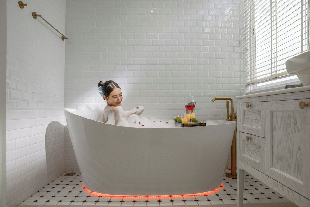 Luxury Villa, 3 Bedrooms, Bathtub