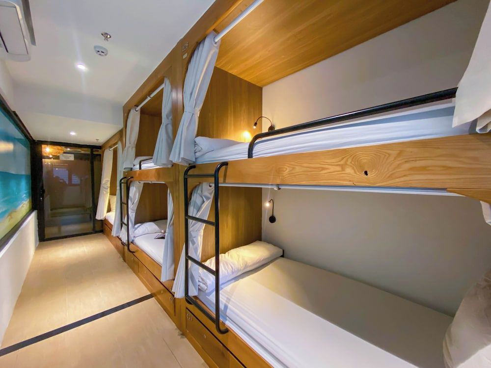 Seahorse Signature Danang Hotel Haviland Family Shared Dormitory 4