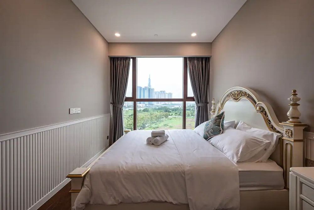 Presidential Suite, 3 Bedrooms, Business Lounge Access (Free Visa)