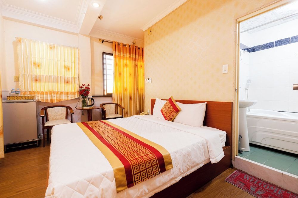 Royal Room, City View