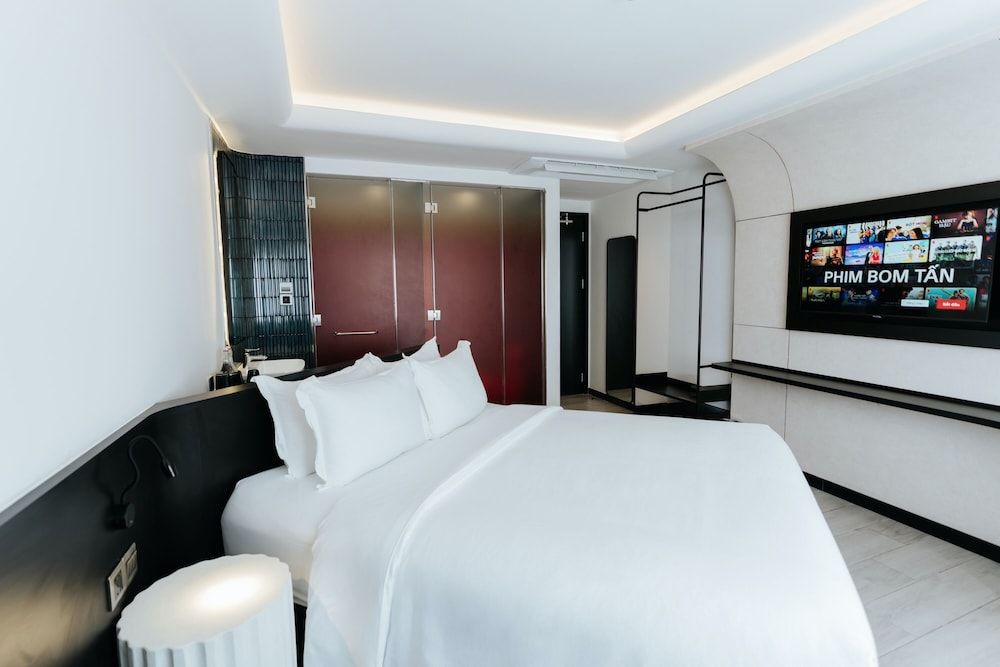 The Concept Hotel HCMC - City Center Luxury Double Room, 1 Queen Bed 2