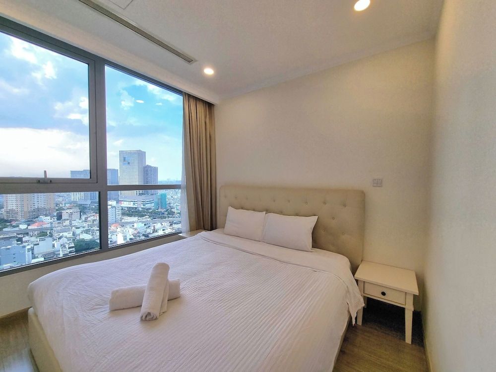 Panoramic Apartment, 2 Bedrooms, Bathtub, City View