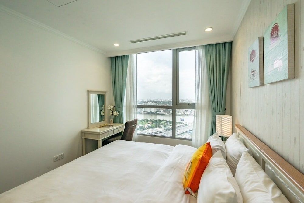Basic Double Room Single Use, 1 King Bed, Balcony, City View