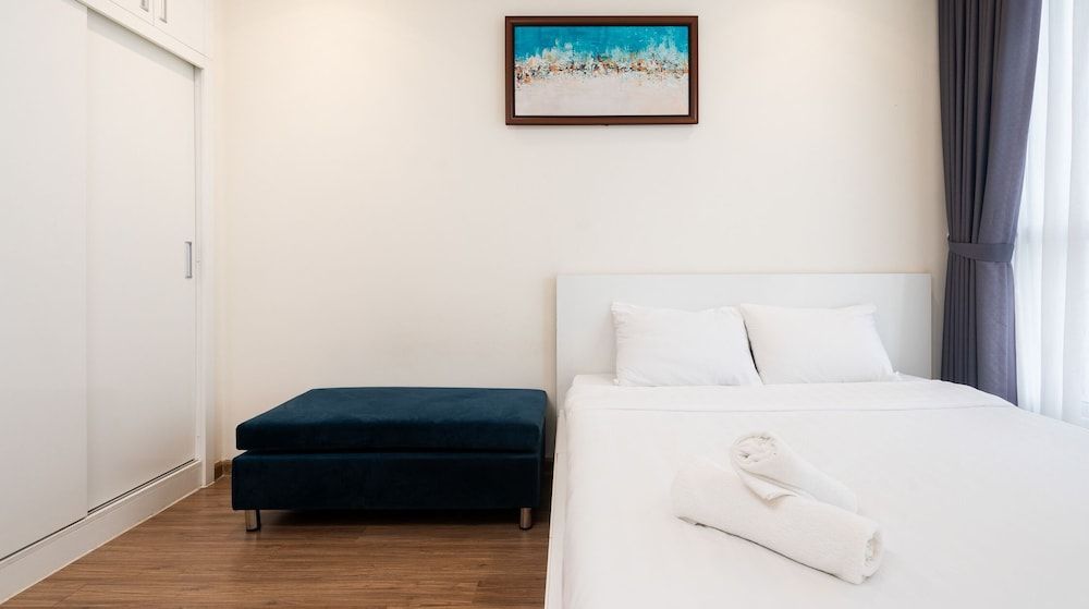 City Apartment, 2 Bedrooms, Balcony, City View