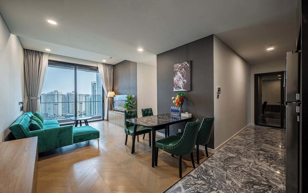 Deluxe Apartment, 3 Bedrooms, Balcony, City View