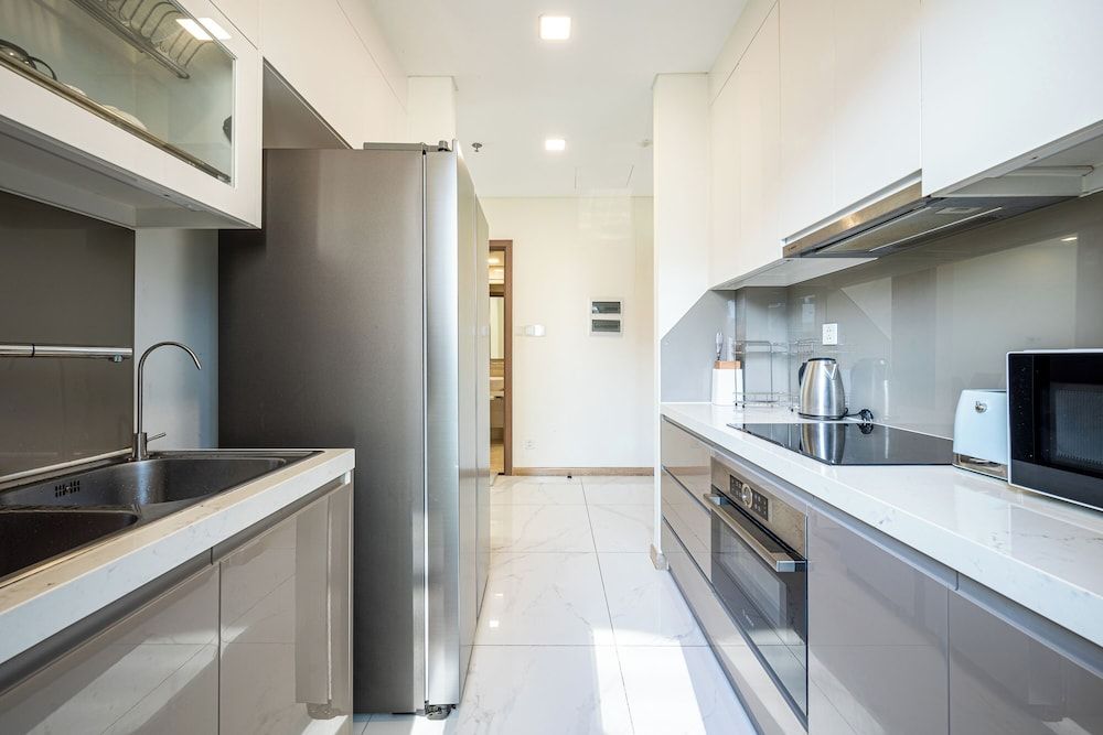 Isabelle Luxury inside Landmark 81 Tower Executive Apartment 21