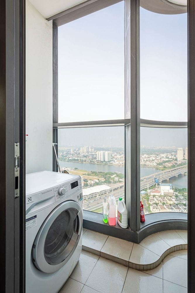 Isabelle Luxury inside Landmark 81 Tower Junior Apartment 14