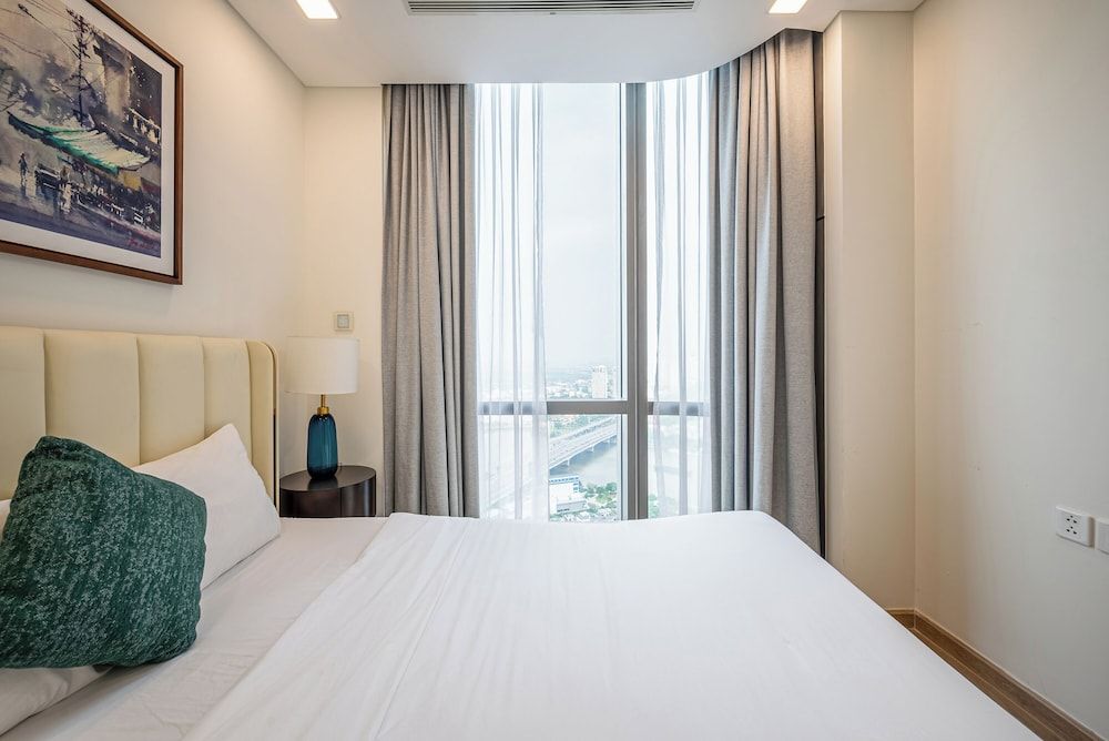 Isabelle Luxury inside Landmark 81 Tower Junior Apartment