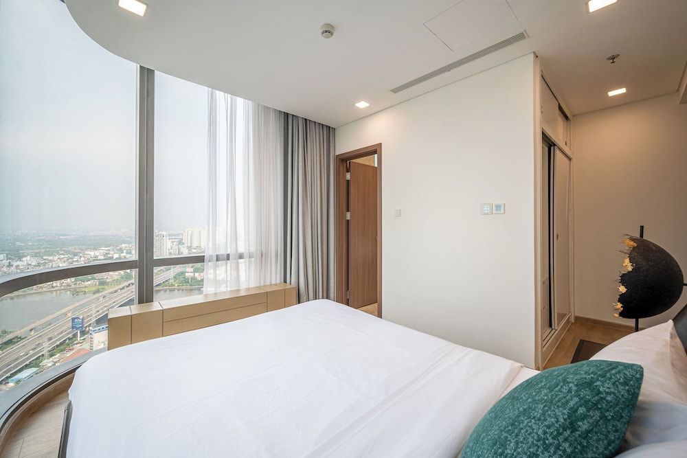 Isabelle Luxury inside Landmark 81 Tower Junior Apartment 16