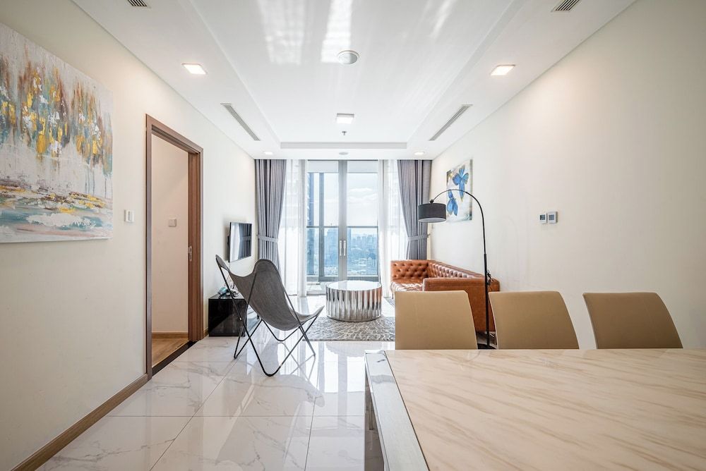 Isabelle Luxury inside Landmark 81 Tower Executive Apartment 35