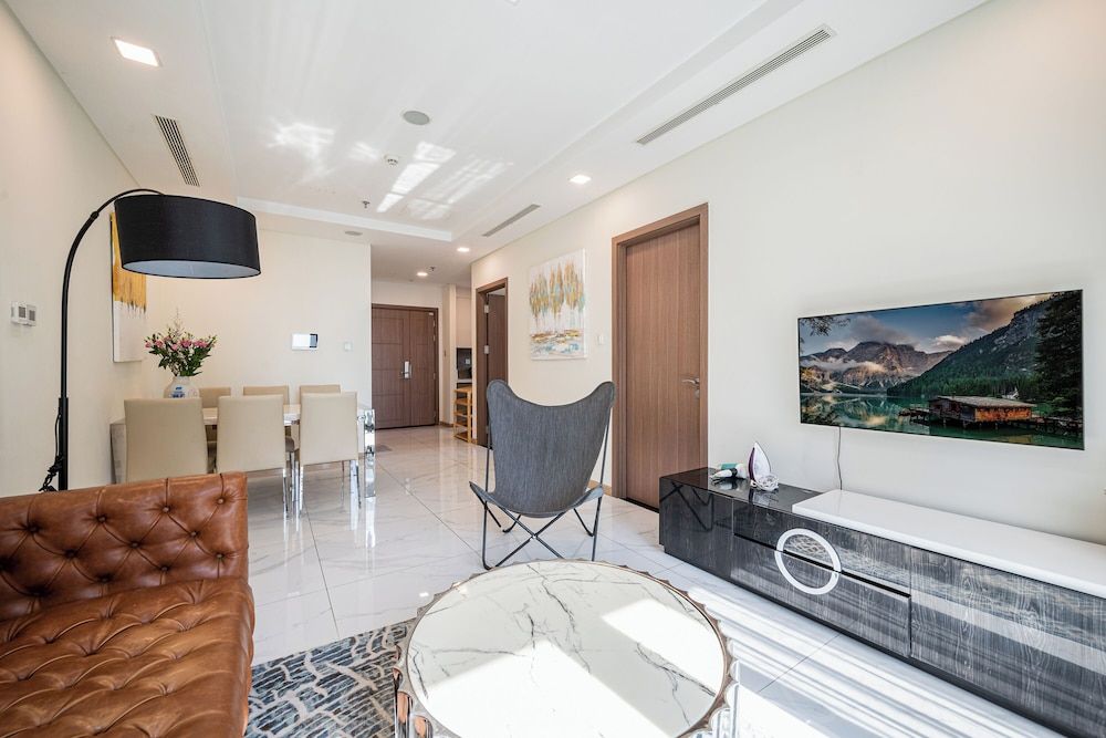 Isabelle Luxury inside Landmark 81 Tower Executive Apartment 36