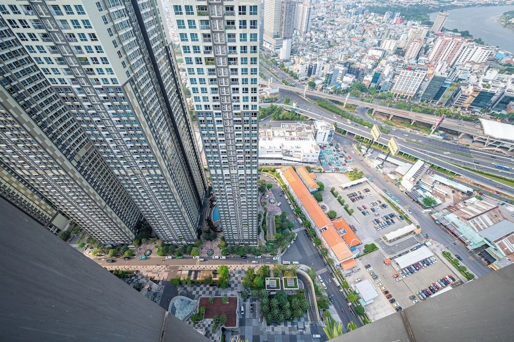 Isabelle Luxury inside Landmark 81 Tower Junior Apartment 12