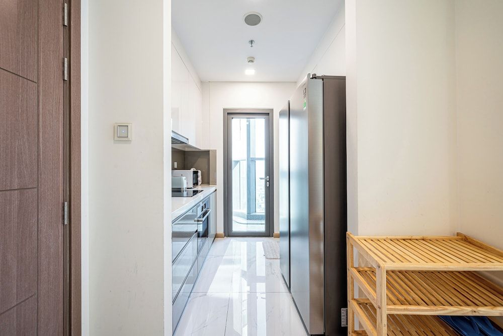 Isabelle Luxury inside Landmark 81 Tower Executive Apartment 32