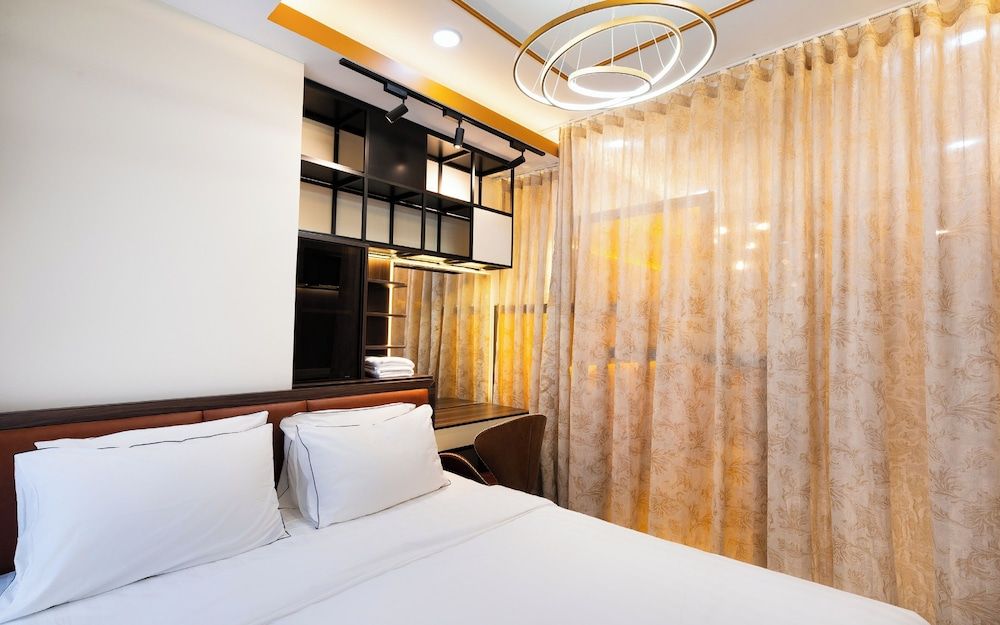Royal Suite, 1 Bedroom, City View, Tower