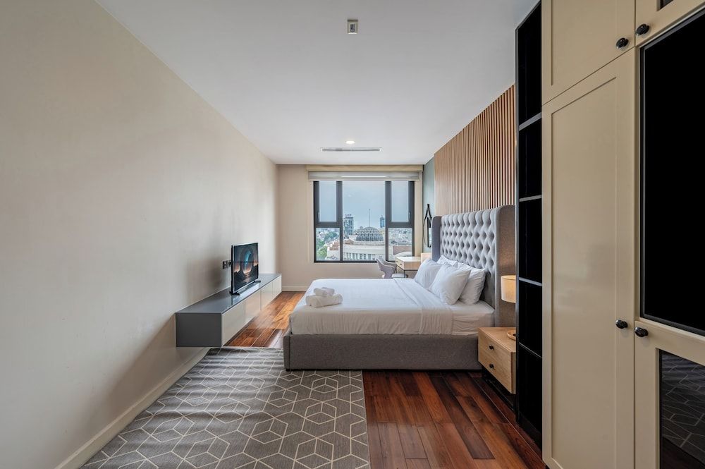 Presidential Suite, 2 Bedrooms, Connecting Rooms, City View